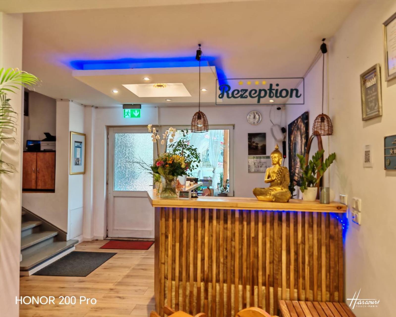Hotel Радеформвалд Екстериор снимка